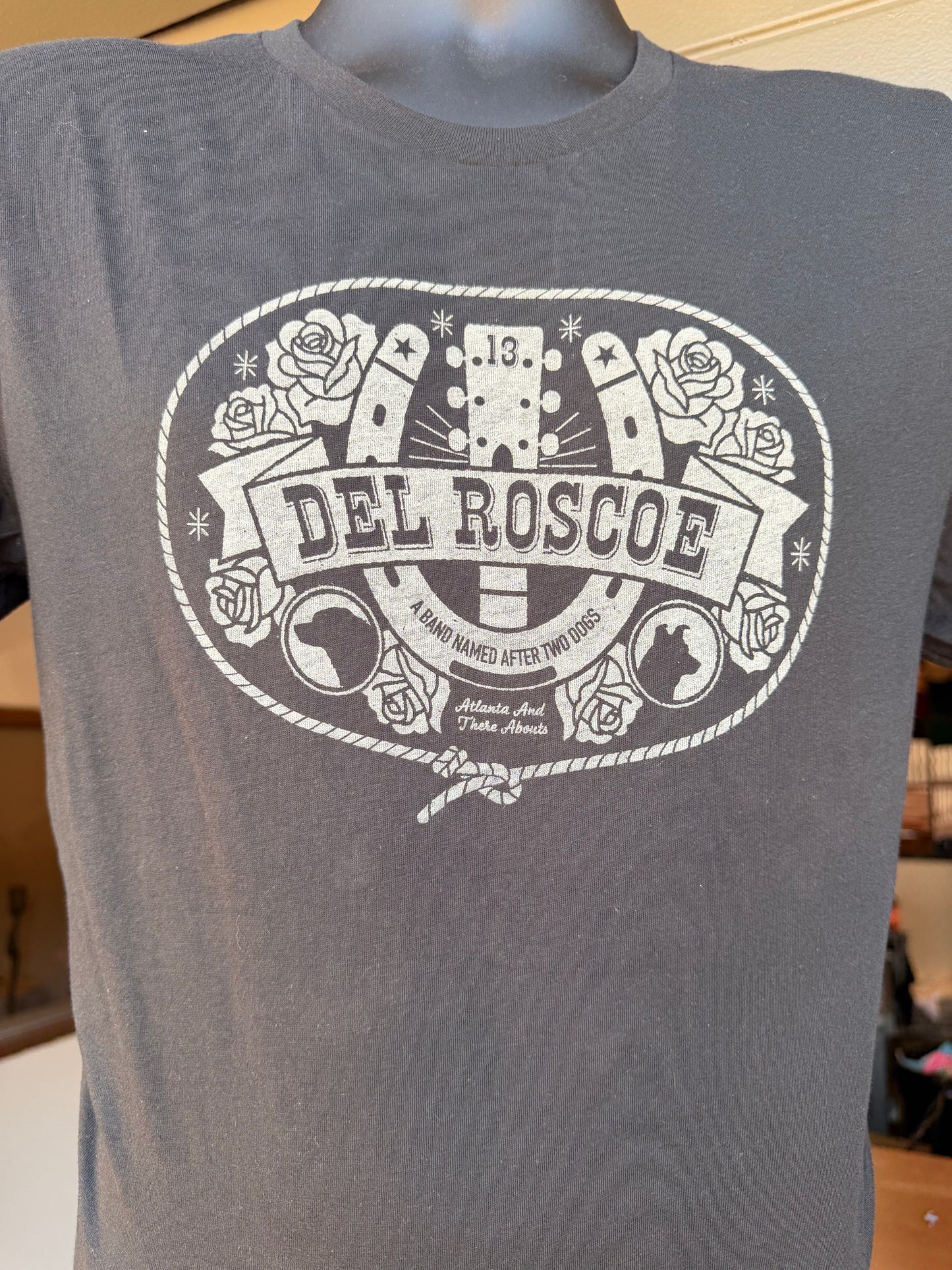 Del Roscoe T-Shirt - Vintage Black Horseshoe